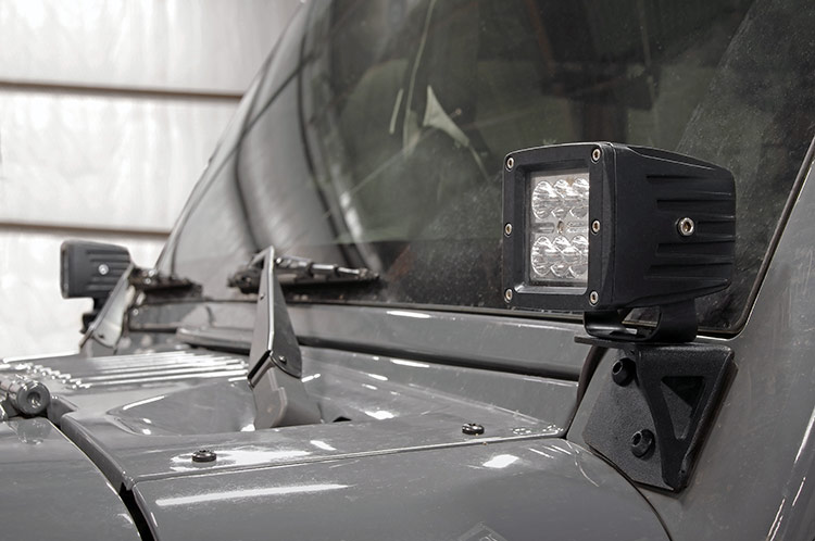 lights-jeep-jk-lower-windshield-mounts_70044-installed.jpg